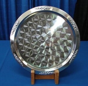 20`` Round Tray (Silver Trim)